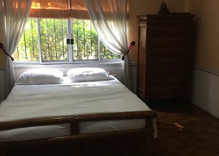 Furnished House By Mvcc 招待所 曼达维市